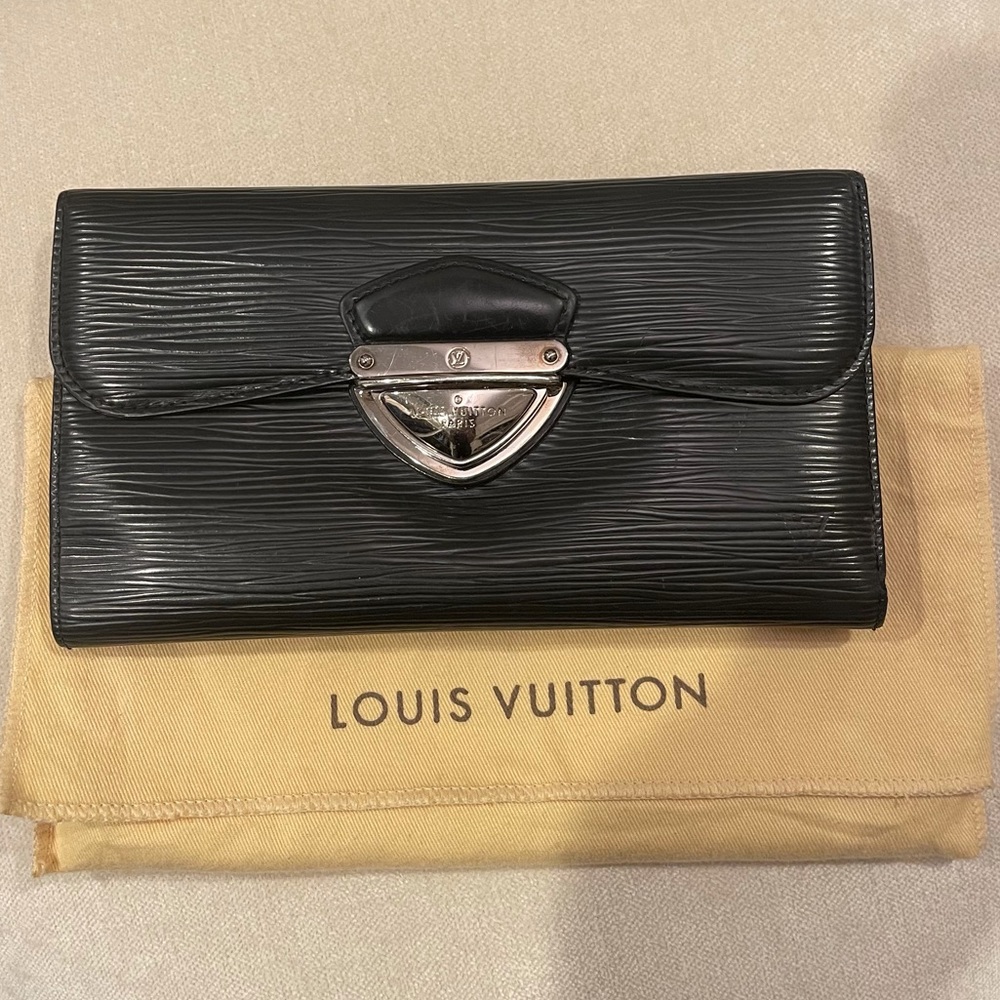 Louis Vuitton black epi leather